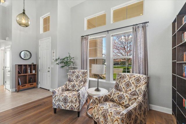 346 S Manley Rd, Ripon, CA 95366