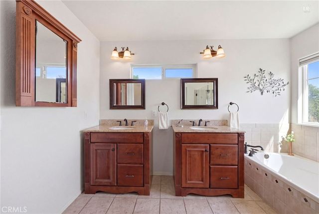 5556 Hardwick, Riverside, CA 92504