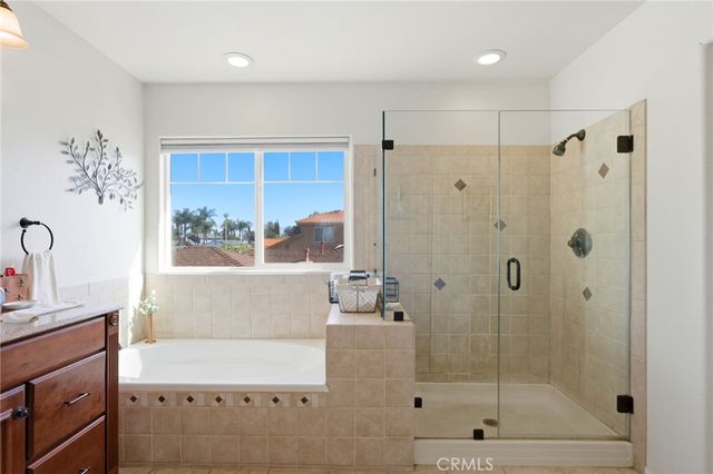 5556 Hardwick, Riverside, CA 92504