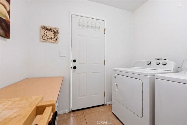 5556 Hardwick, Riverside, CA 92504