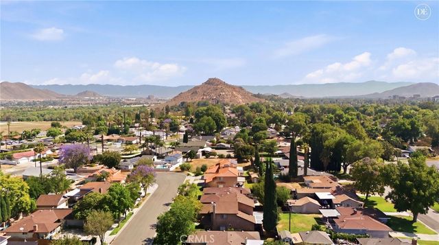 5556 Hardwick, Riverside, CA 92504