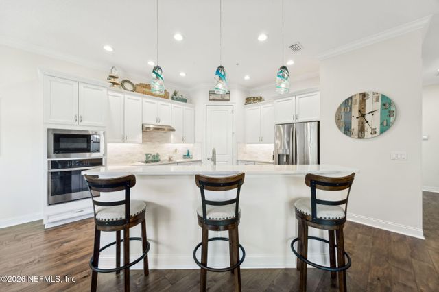 95130 SABAL PALM Road 103, Fernandina Beach, FL 32034