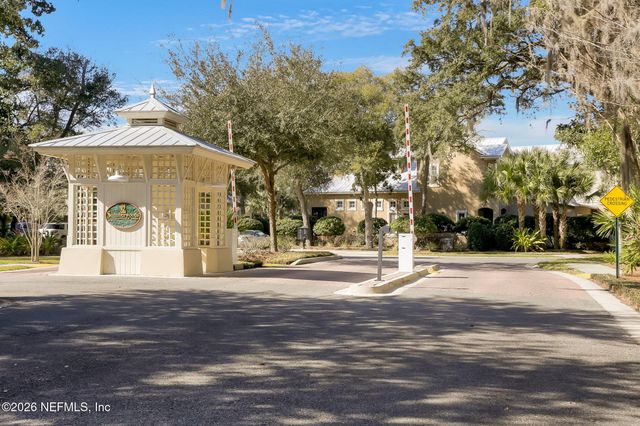 95130 SABAL PALM Road 103, Fernandina Beach, FL 32034