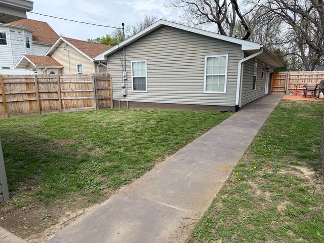 1705 2ND Avenue, Council Bluffs, IA 51501