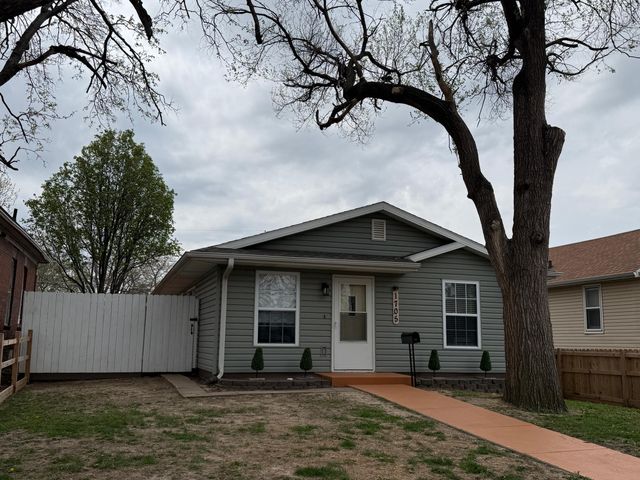 1705 2ND Avenue, Council Bluffs, IA 51501