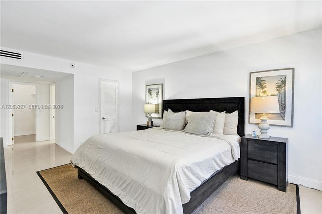 2030 S Ocean Drive 821, Hallandale Beach, FL 33009
