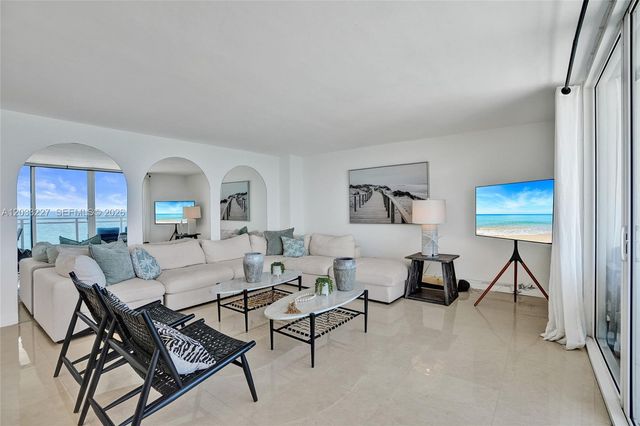 2030 S Ocean Drive 821, Hallandale Beach, FL 33009