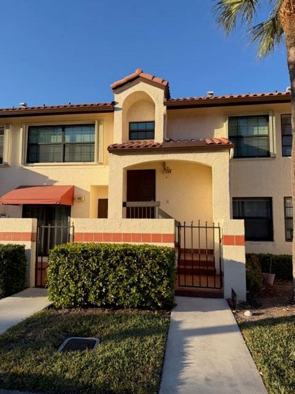 106 Freedon Court Court, Deerfield Beach, FL 33442