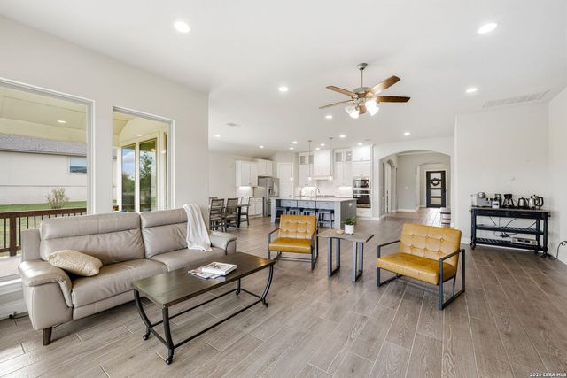 1186 Diretto Dr, New Braunfels, TX 78132