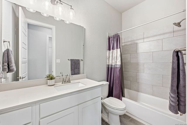 1186 Diretto Dr, New Braunfels, TX 78132