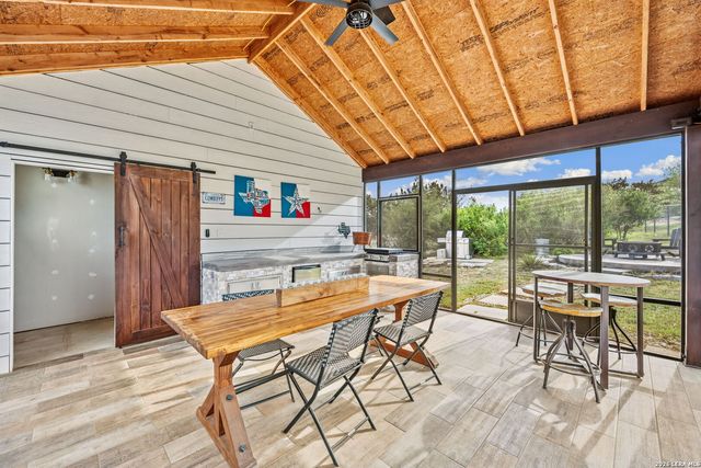 1186 Diretto Dr, New Braunfels, TX 78132