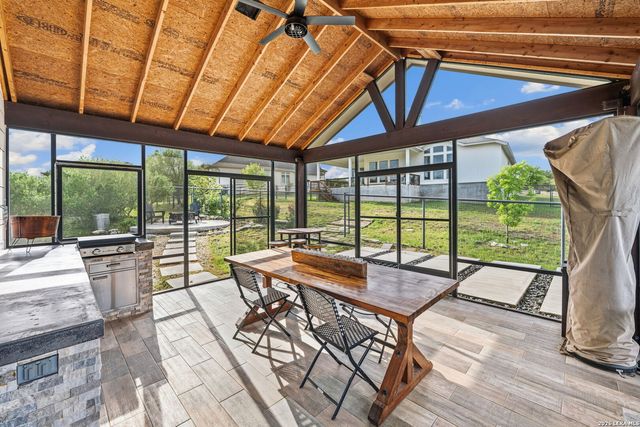 1186 Diretto Dr, New Braunfels, TX 78132