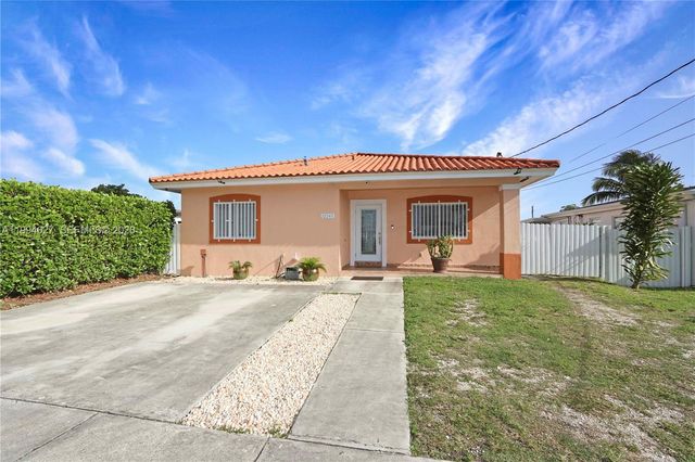 12245 SW 218th St, Miami, FL 33170