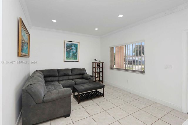 12245 SW 218th St, Miami, FL 33170