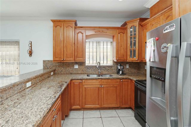 12245 SW 218th St, Miami, FL 33170