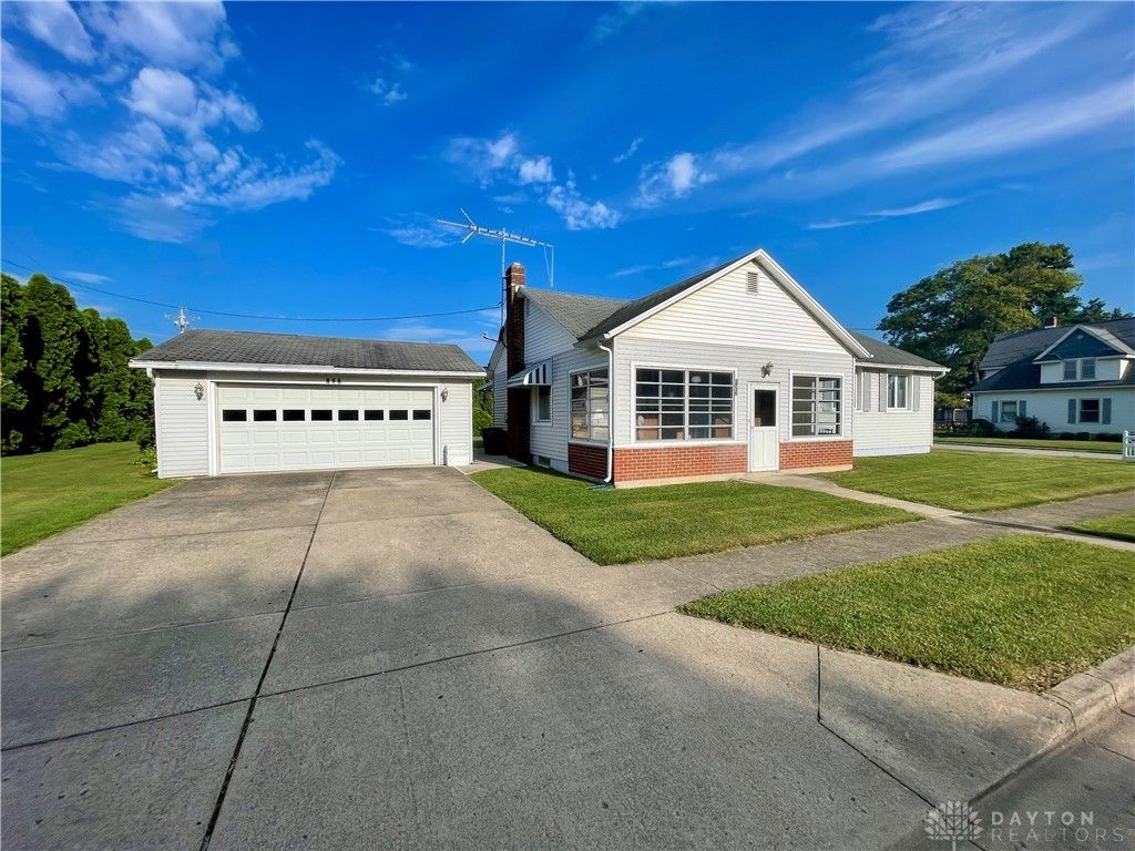 127 Ackton Street, Lewisburg, OH 45338