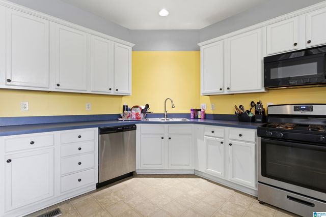 932 ASHFORD AVENUE, Mount Olive, AL 35117