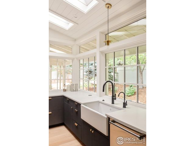 656 Juniper Ave, Boulder, CO 80304