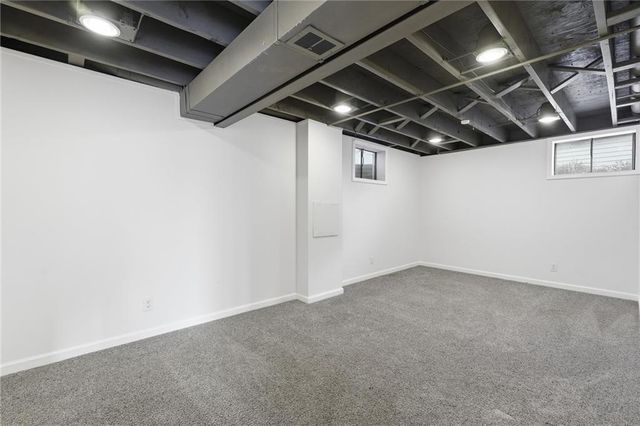 9809 E 82nd Terrace, Raytown, MO 64138