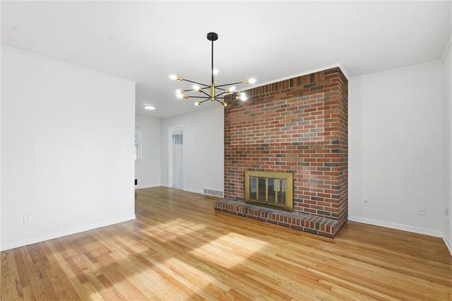 9809 E 82nd Terrace, Raytown, MO 64138