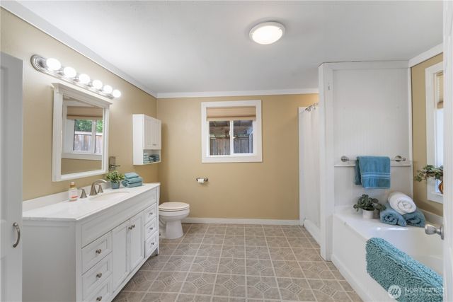 50739 SE Enumclaw-Chinook Pass Road, Greenwater, WA 98022