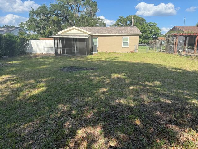 13917 3RD STREET, Dade City, FL 33525