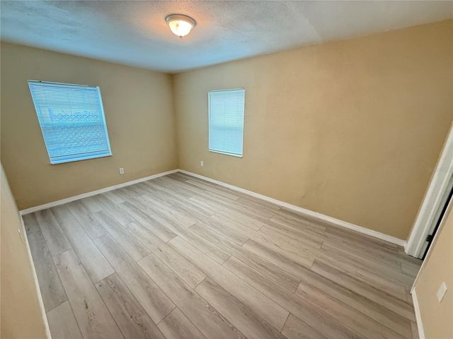 13917 3RD STREET, Dade City, FL 33525