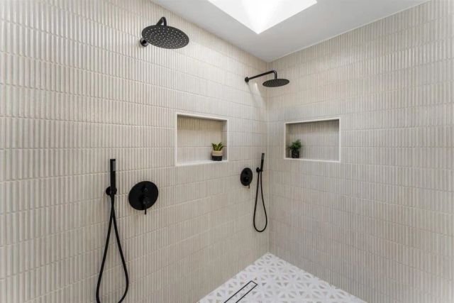 5777 Desert View Dr., La Jolla, CA 92037