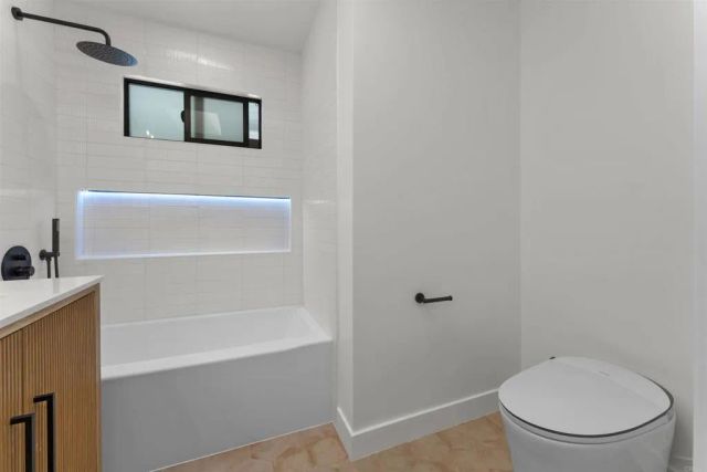 5777 Desert View Dr., La Jolla, CA 92037