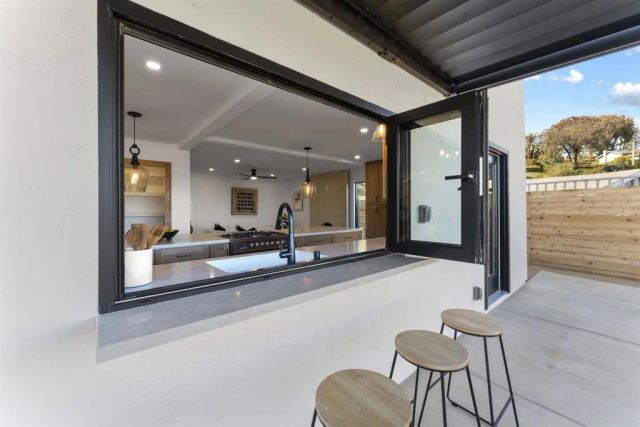 5777 Desert View Dr., La Jolla, CA 92037