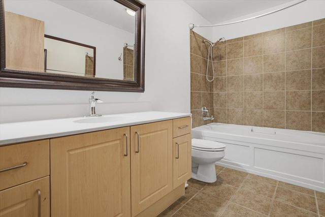 1620 S Michigan Avenue 418, Chicago, IL 60616