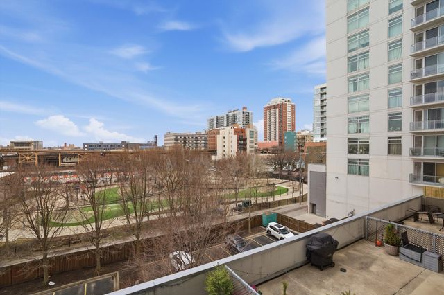 1620 S Michigan Avenue 418, Chicago, IL 60616