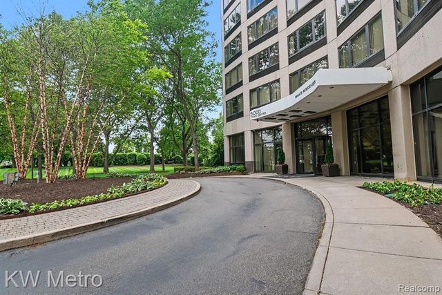 5000 Town Center 2906, Southfield, MI 48075