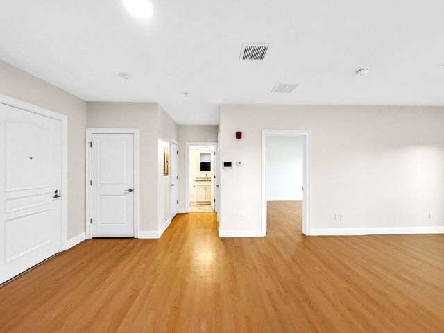 10 Franklin Ave 300, Revere, MA 02151