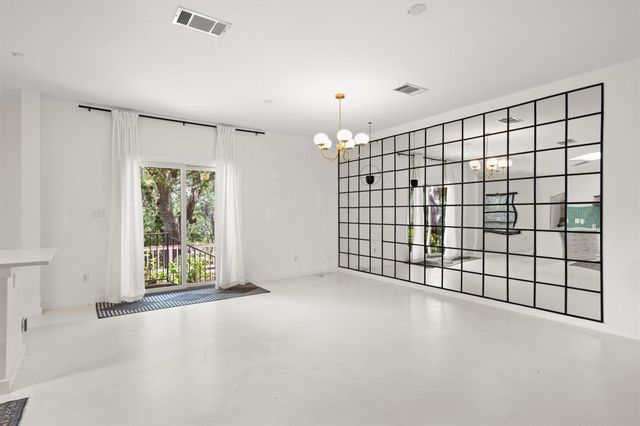 8353 Steamline CIR, Austin, TX 78745