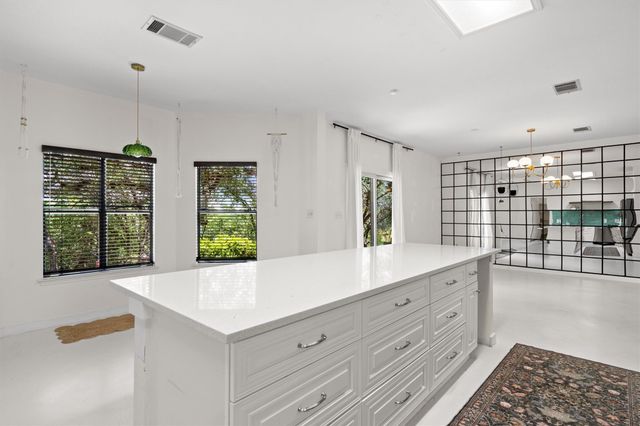 8353 Steamline CIR, Austin, TX 78745