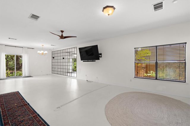 8353 Steamline CIR, Austin, TX 78745