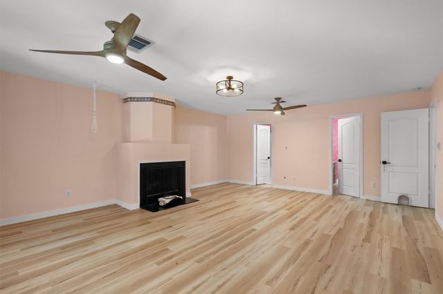8353 Steamline CIR, Austin, TX 78745