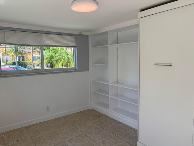 1418 Wiley Street, Hollywood, FL 33020