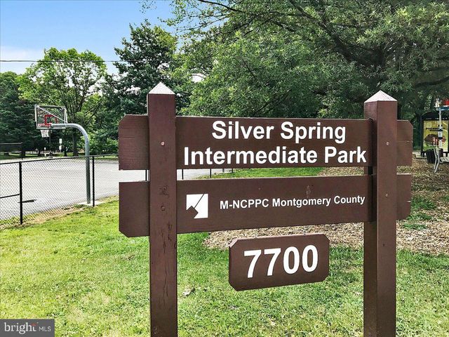2047 FEATHERWOOD ST, Silver Spring, MD 20904