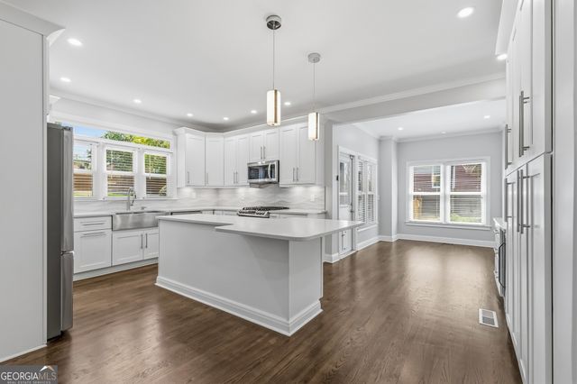 2815 Arabian Trail NE, Marietta, GA 30062