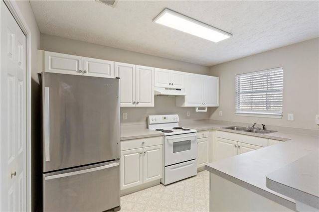 400 Camilla SW Circle, Mableton, GA 30126