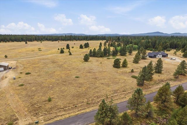623 W Slaton Ln, Deer Park, WA 99006
