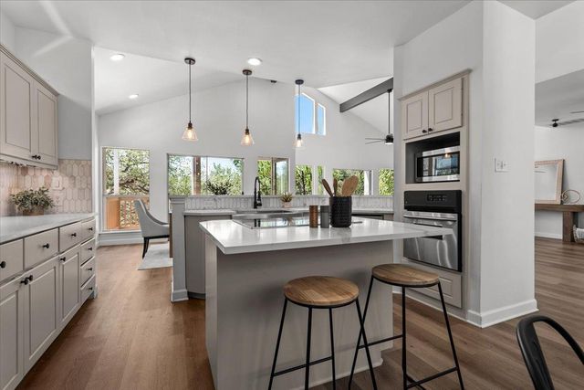 210 Finn ST, Austin, TX 78734