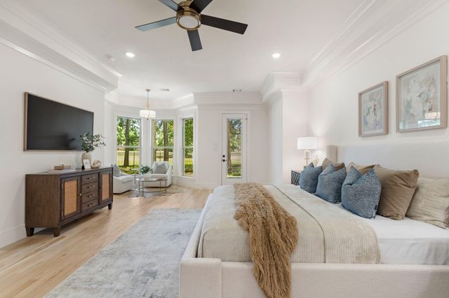 31 Hollymead Drive, Spring, TX 77381