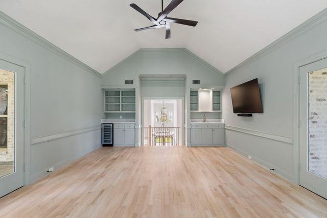 31 Hollymead Drive, Spring, TX 77381