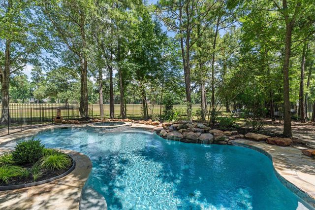 31 Hollymead Drive, Spring, TX 77381