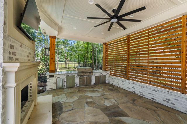 31 Hollymead Drive, Spring, TX 77381