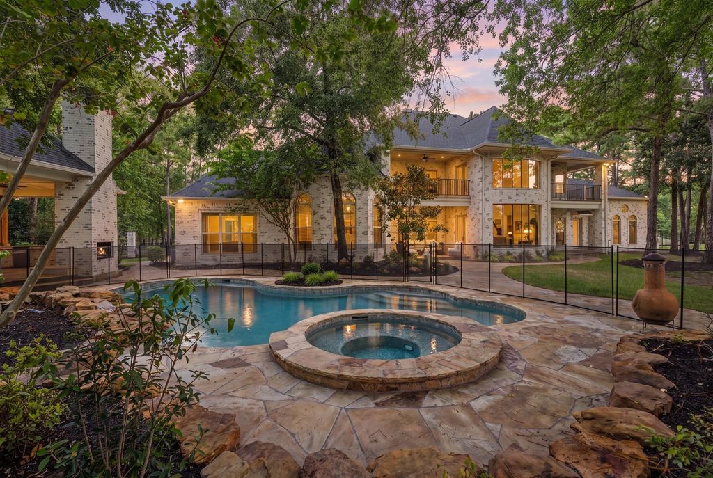 31 Hollymead Drive, Spring, TX 77381
