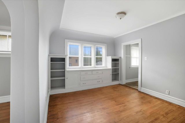 2701 N 39th STREET #2703, Milwaukee, WI 53210